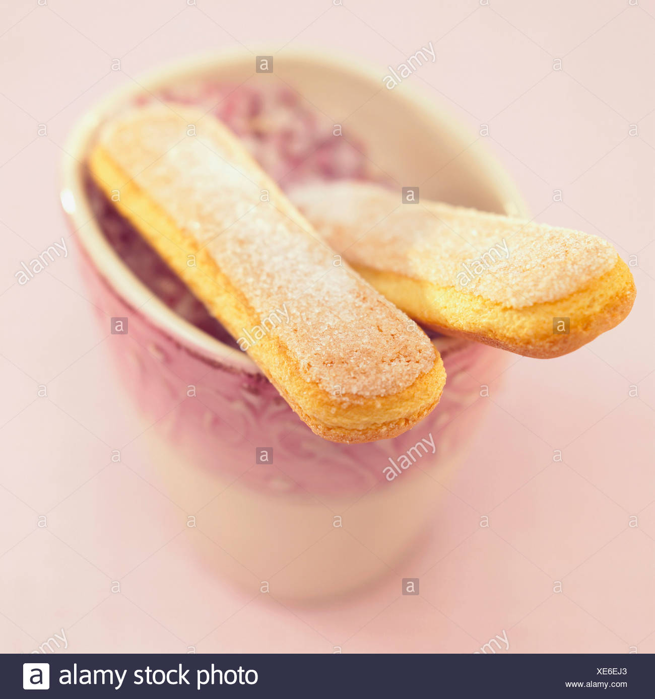 Sponge Fingers Stock Photos & Sponge Fingers Stock Images Alamy