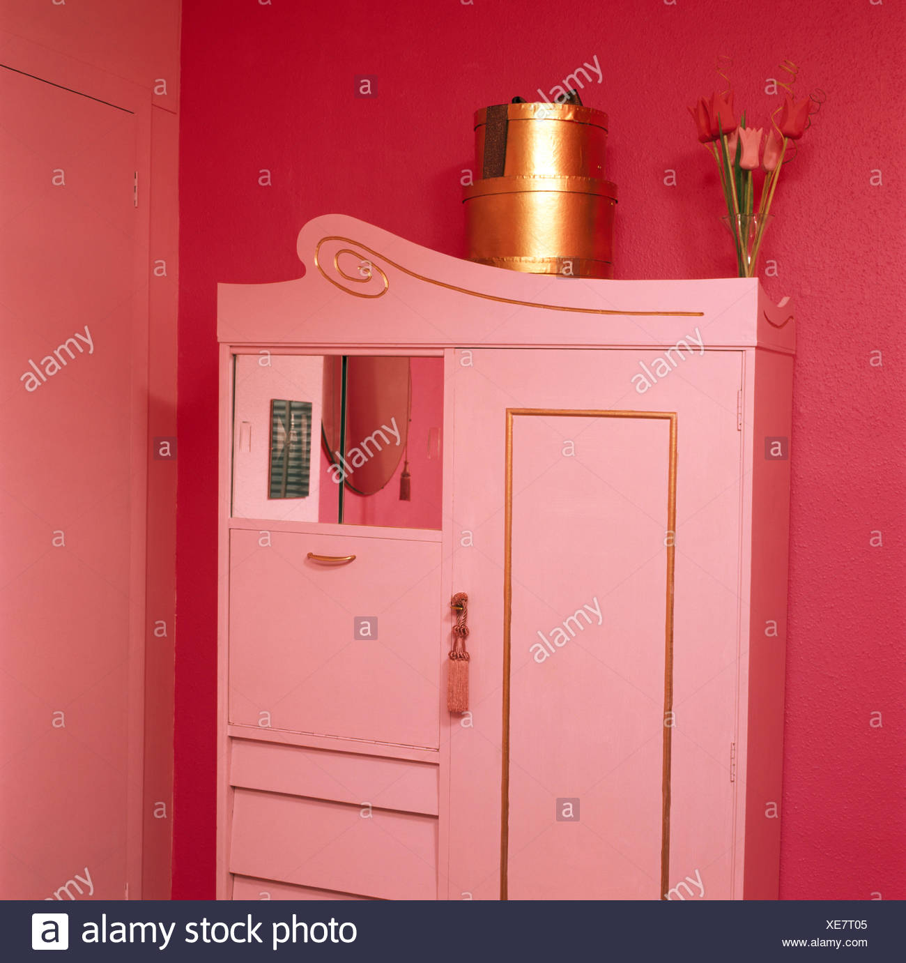 Painted Mdf Stock Photos Painted Mdf Stock Images Alamy