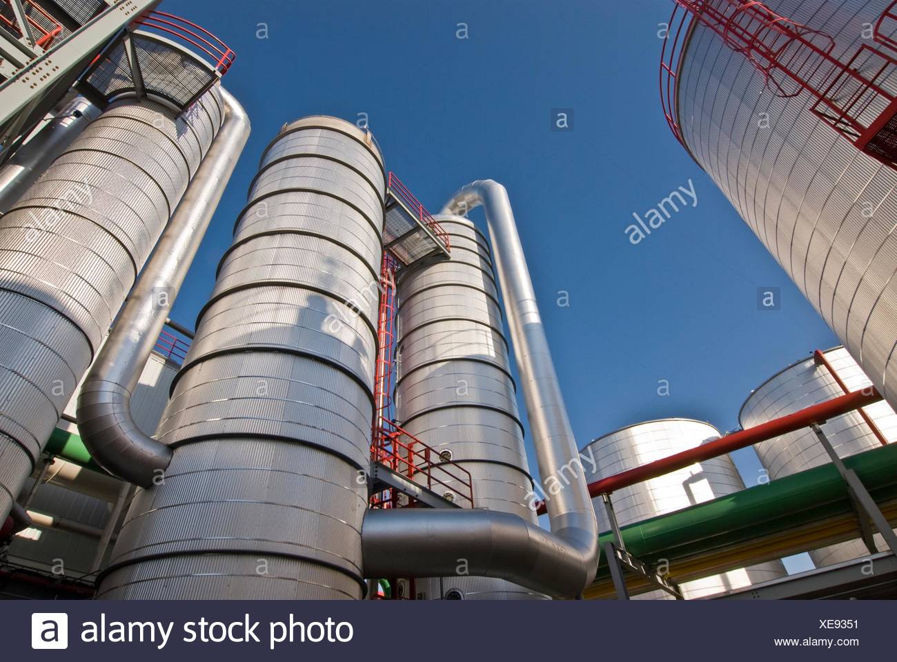Ethanol plant distillation process equipment with beer column