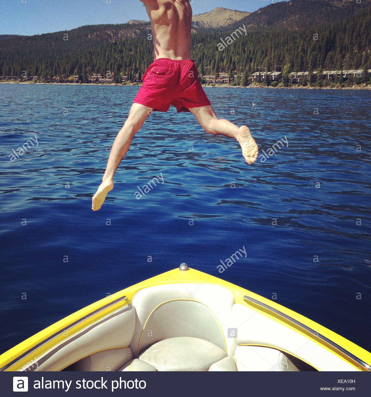 Jumping Off Boat Stock Photos & Jumping Off Boat Stock Images Alamy