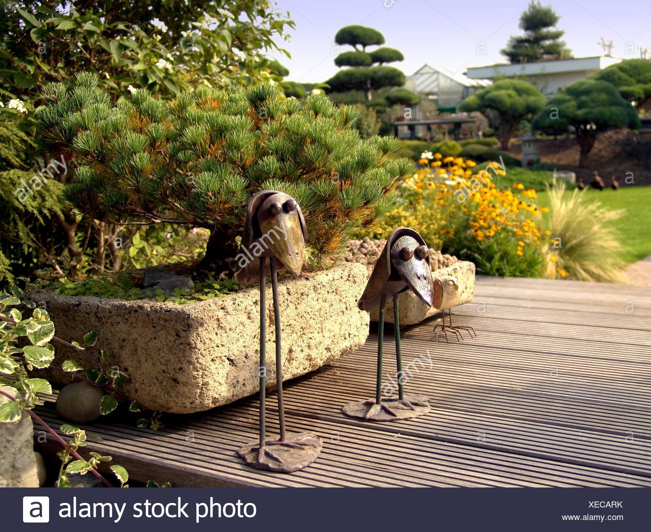 Art Garden Bird Stock Photo 284242999 Alamy