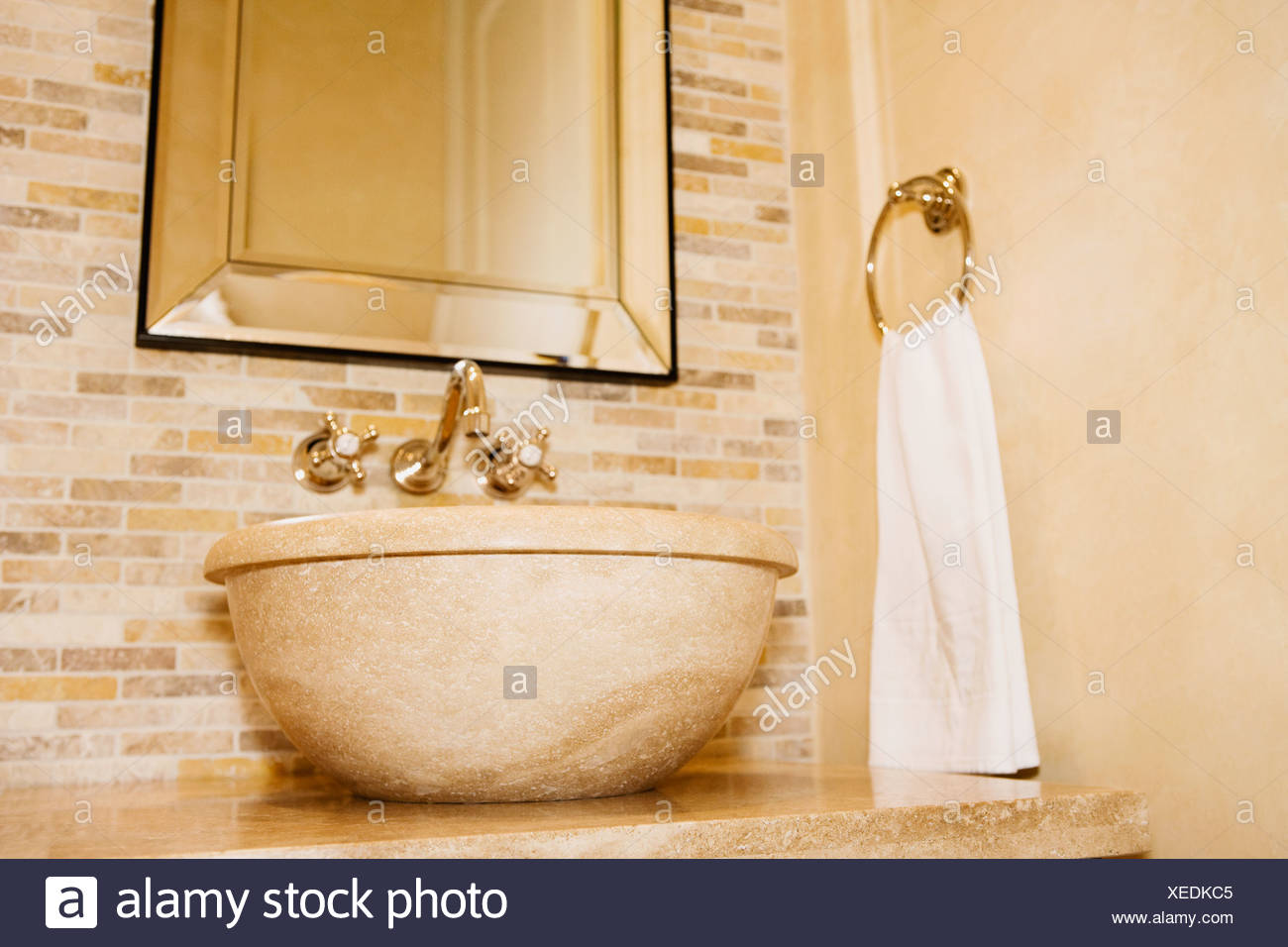 Washbasin Hand Towel High Resolution Stock Photography And Images Alamy
