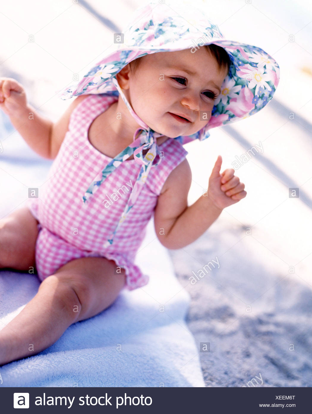 white baby beach hat