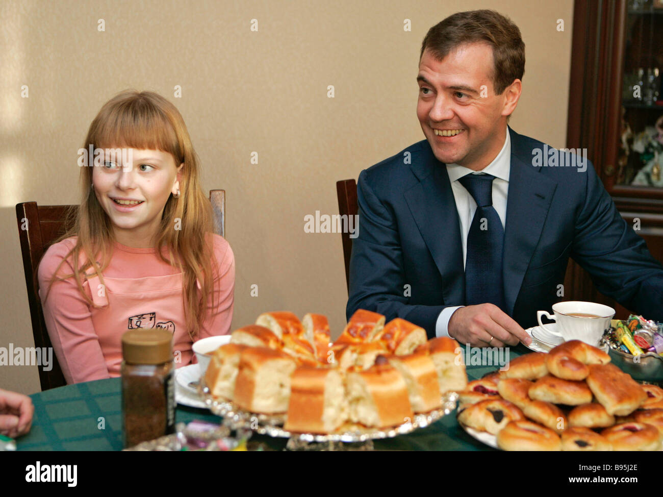 Дочь Медведева Дмитрия Анатольевича. Медведев с дочкой фото.