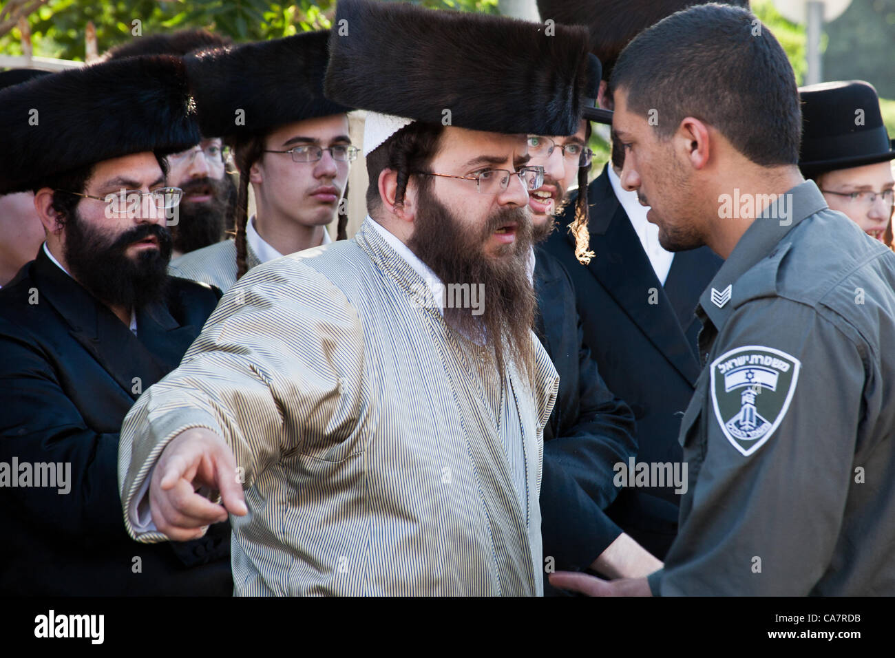 Résultat de recherche d'images pour "haredim"