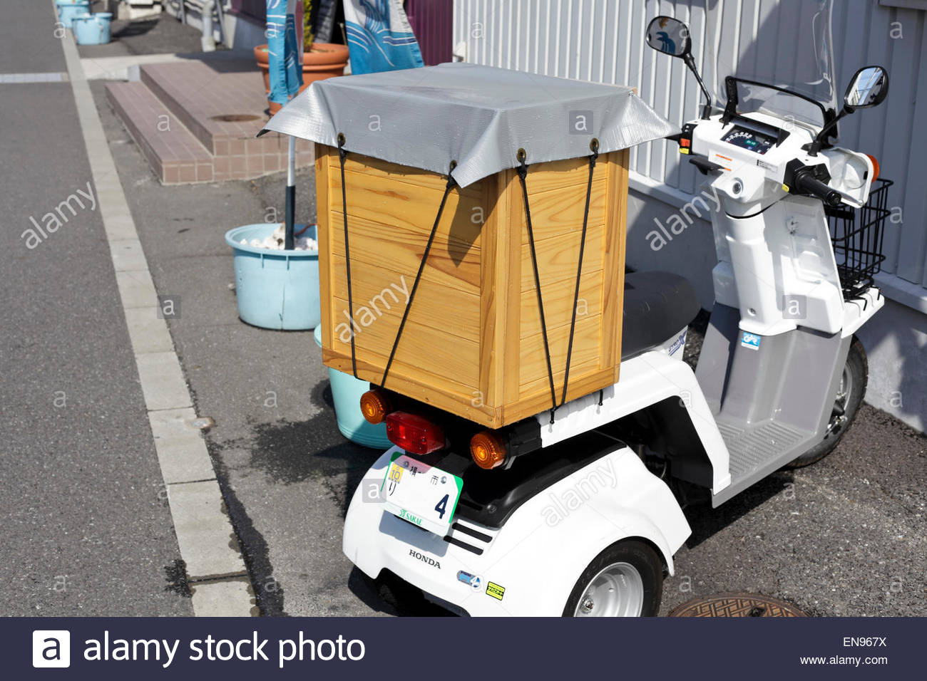 scooter food delivery/courier work Adventure Rider