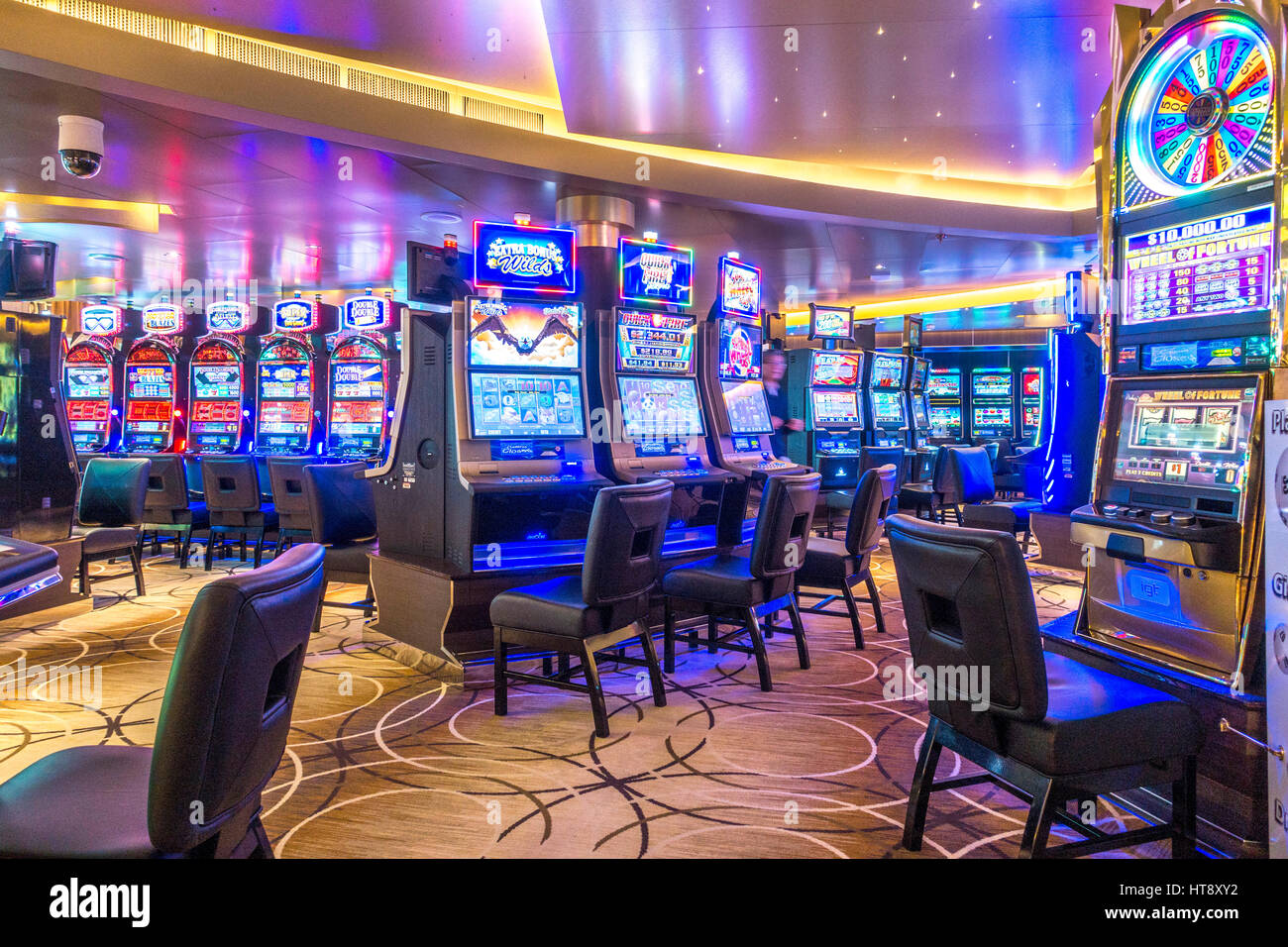 Slot machines on a cruise ship internationally