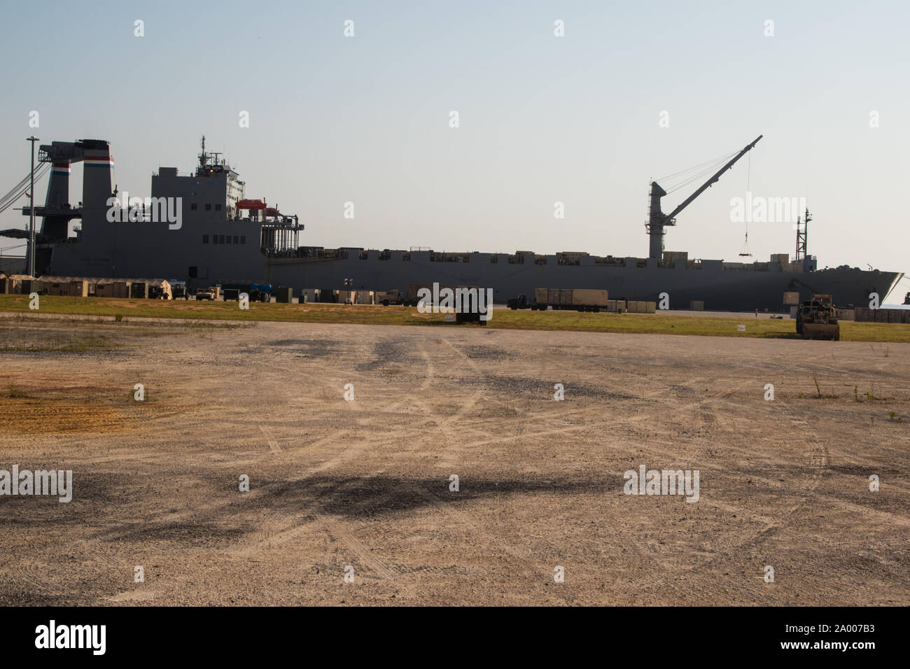 Die nationale Verteidigung finden Flotte Schiff, MV Cape Hudson, in den Hafen von Gulfport, Mississippi bei einer gemeinsamen Übung der Bereitschaft, Sept. 18, 2019 angedockt. Die JRE-Version ermöglicht die Armee für den Transport Units, die für die Bereitstellung von US-combat Power auf der ganzen Welt wesentlich sind. (U.S. Armee Foto von Pfc. Joshua Cowden/22 Mobile Public Affairs Abteilung) Stockfoto