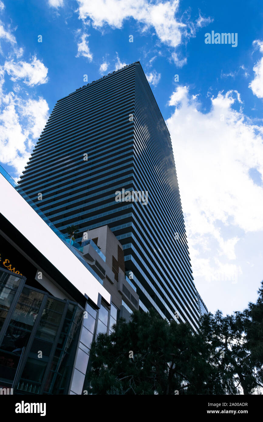 LAS VEGAS, USA - 5. MÄRZ 2017: Die Cosmopolitan ist ein Casino und Hotel, das im Jahr 2010 am berühmten Las Vegas Strip eröffnet. Stockfoto