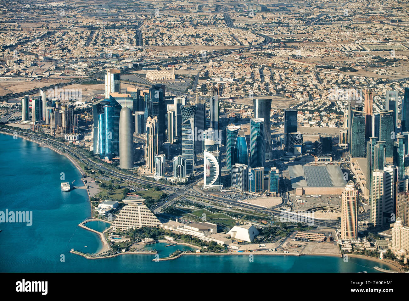 Vom Himmel von Doha, Katar. City Skyline und modernen Gebäuden. Stockfoto