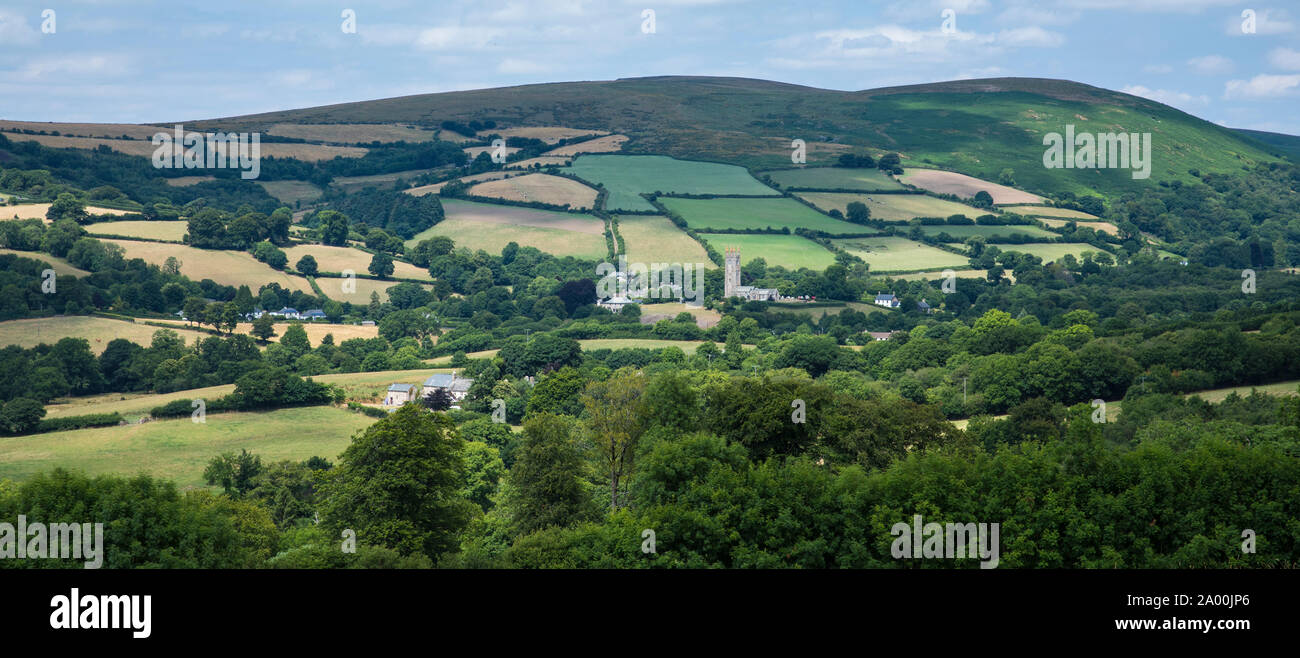 Weit Spektakulärer Blick über den malerischen Dartmoor in Devon in Südengland, Großbritannien Stockfoto