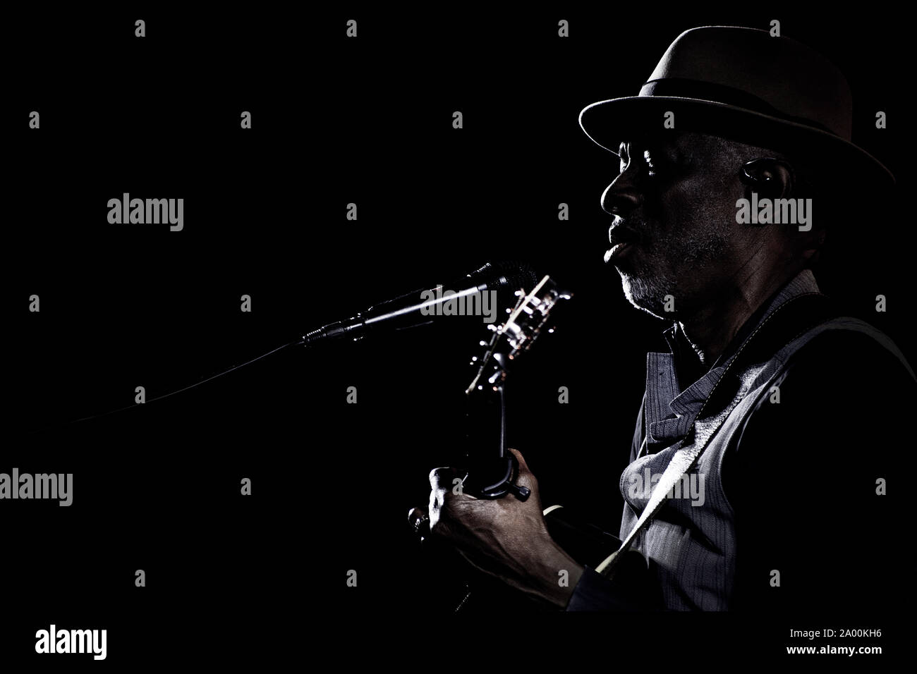 Keb' Mo' Live at Schwarzblau - Festival. Stockfoto