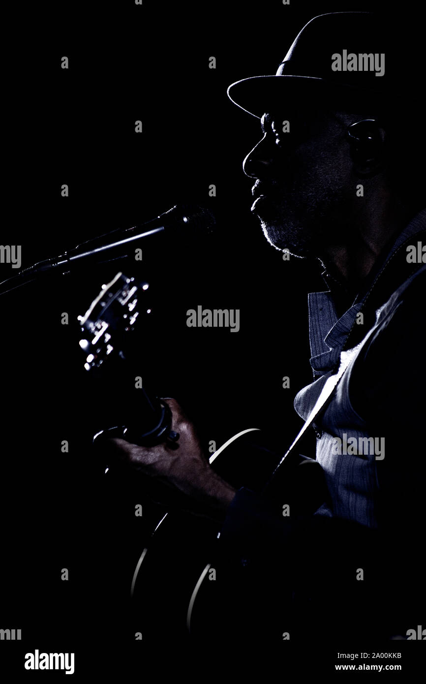 Keb' Mo' Live at Schwarzblau - Festival. Stockfoto