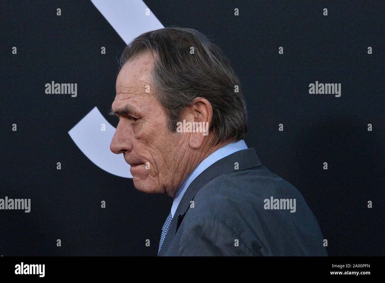Los Angeles, USA. 18 Sep, 2018. Warf Mitglied Tommy Lee Jones besucht die Premiere des Motion Picture sci-fi-Thriller "Ad Astra" am ArcLight Cinerama Dome im Hollywood Abschnitt von Los Angeles am Mittwoch, 18. September 2018. Storyline: Astronaut Roy McBride (Brad Pitt) fährt auf die äußeren Ränder des Sonnensystems seinen verschwundenen Vater zu finden und das Geheimnis, das das Überleben unseres Planeten bedroht. Seine Reise wird entdecken Sie Geheimnisse, die die Natur der menschlichen Existenz und unseren Platz im Kosmos Herausforderung. Foto von Jim Ruymen/UPI Quelle: UPI/Alamy leben Nachrichten Stockfoto