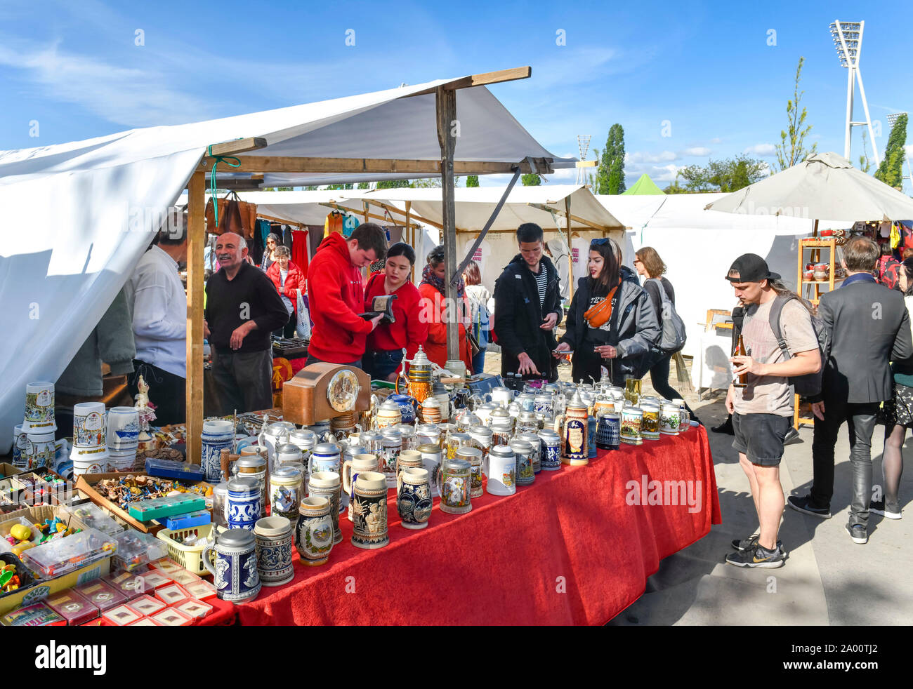 Flohmarkt am Mauerpark, Prenzlauer Berg, Pankow, Berlin, Deutschland Stockfoto