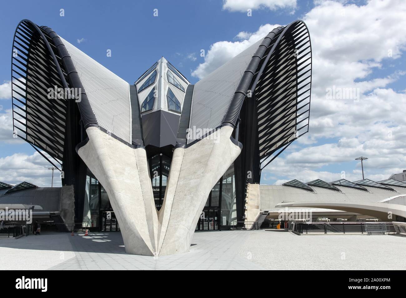 Lyon, Frankreich - 27. Juli 2015: Bahnhof nach Saint Exupery Flughafen Lyon angeschlossen Stockfoto