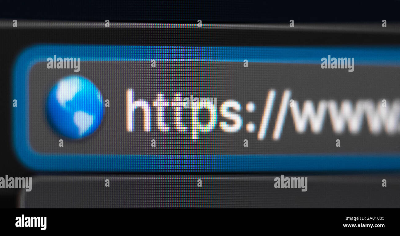 Abbildung - 17. September 2019, Hessen, Rüsselsheim: Die 'Https://www..' (Secure Hypertext Transfer Protocol) Logo auf dem Display des MacBook wird angezeigt. Foto: Silas Stein/dpa Stockfoto