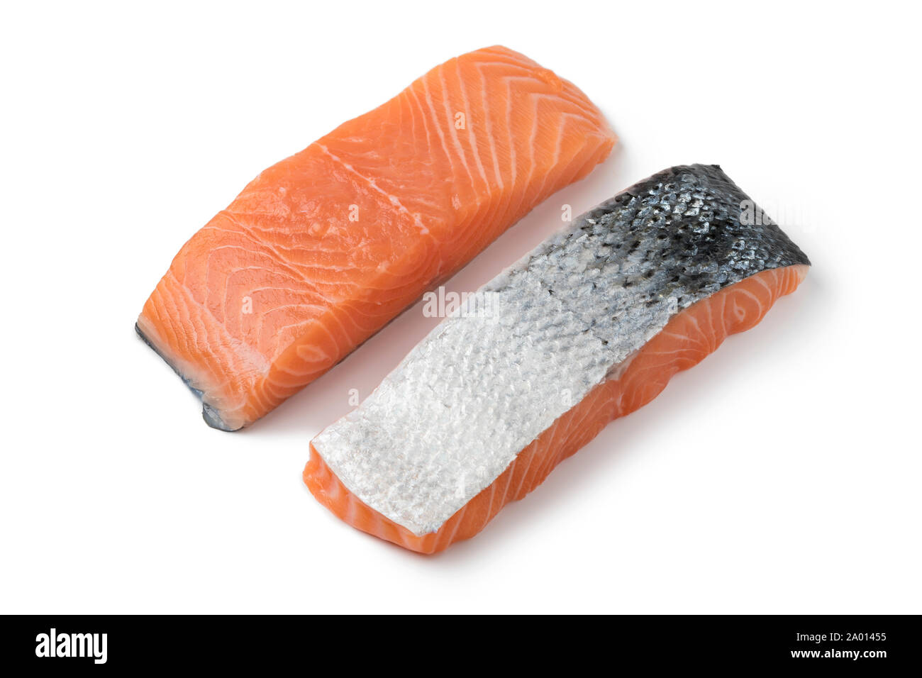 Frischen, rohen Lachs Steaks auf weißem Hintergrund Stockfoto