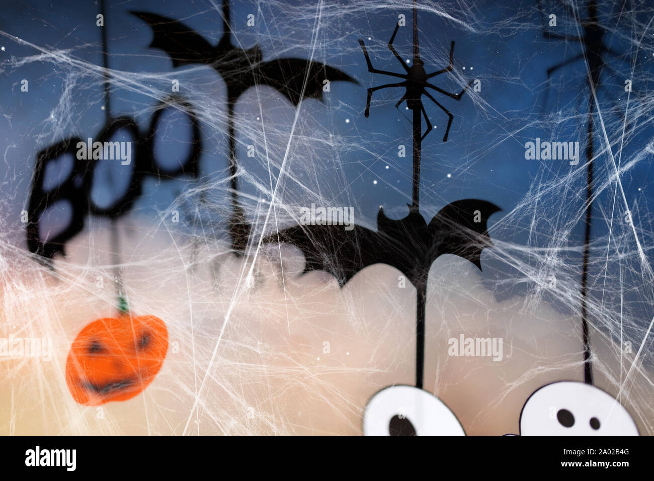 Halloween Party Dekorationen und Spiderweb Stockfoto