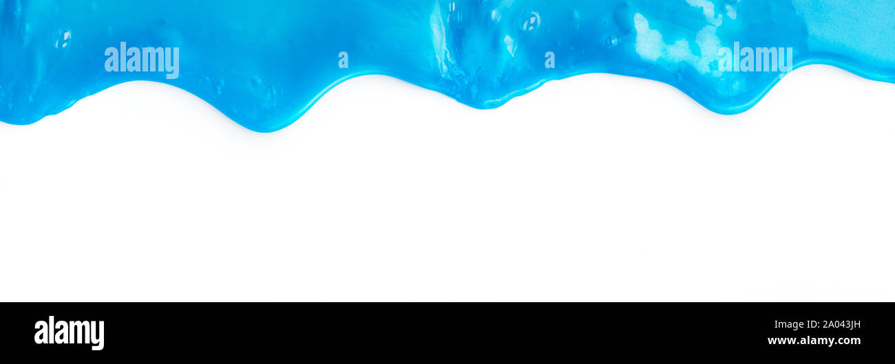 Banner mit Abstrakt Blau glänzenden Stoff oder Schleim isoliert auf weißem Stockfoto