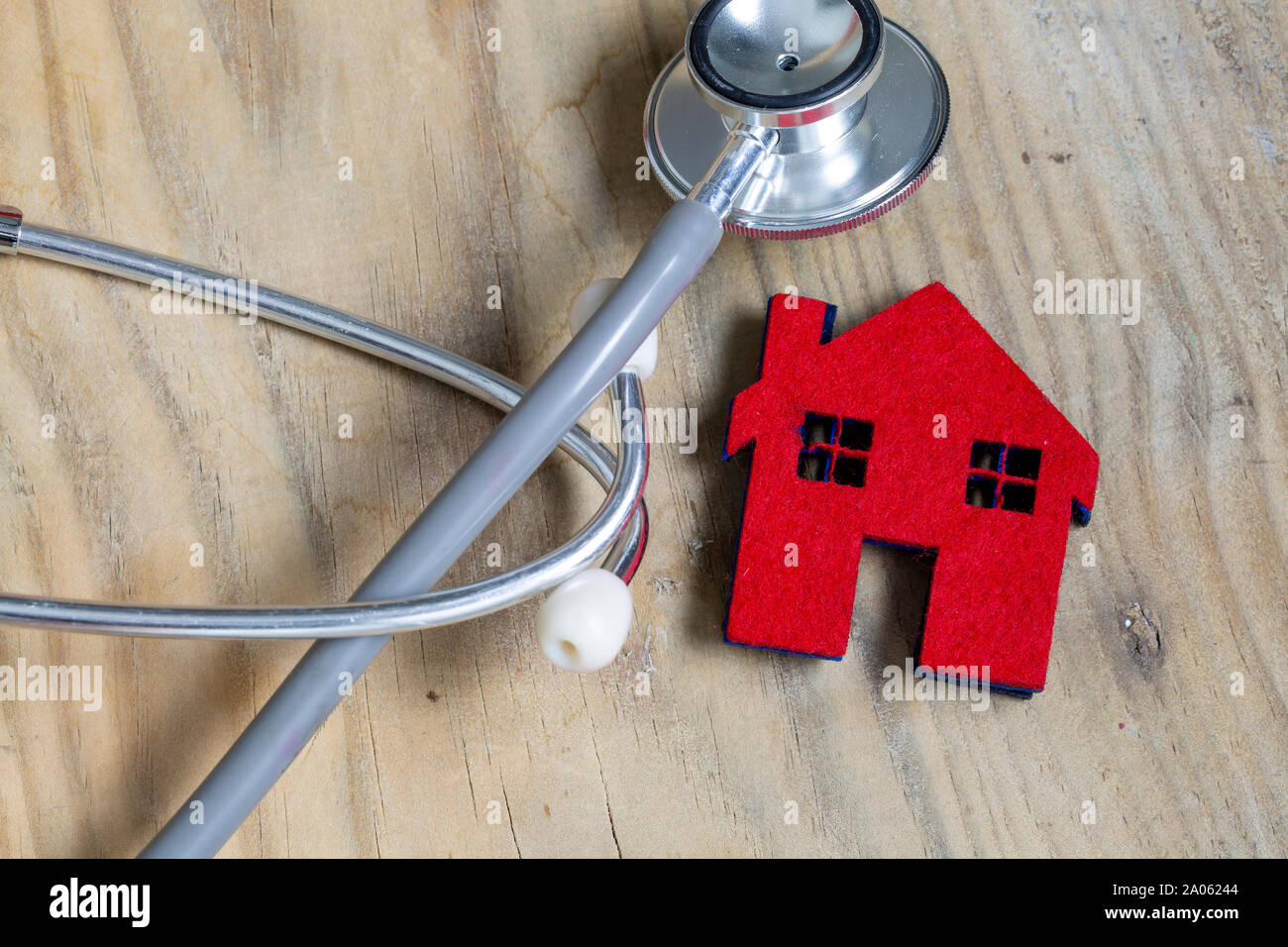 Haus und Stethoskop, Versicherung Konzept Stockfoto