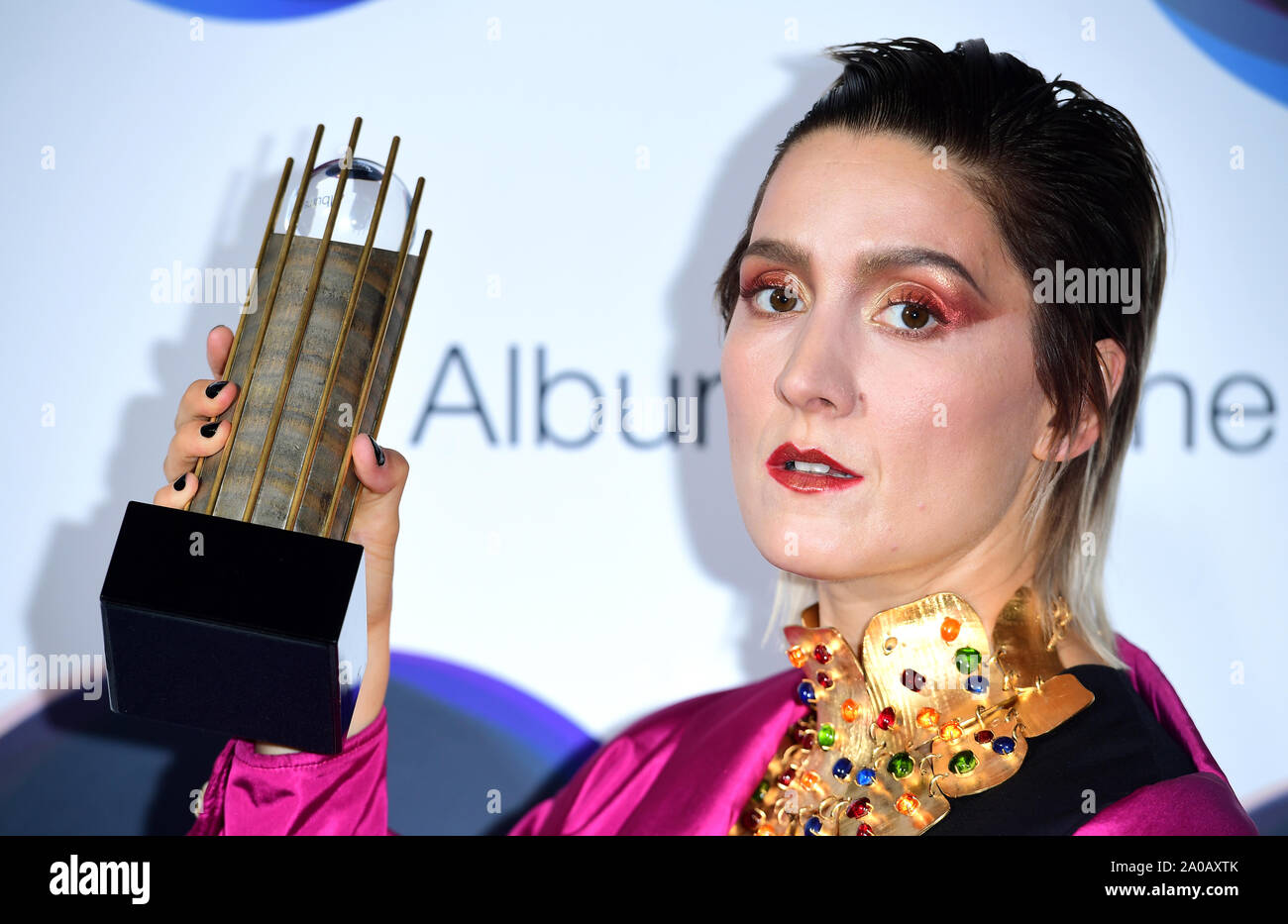 Cate Le Bon während der Hyundai Mercury Prize 2019, bei Eventim Apollo, London statt. Stockfoto