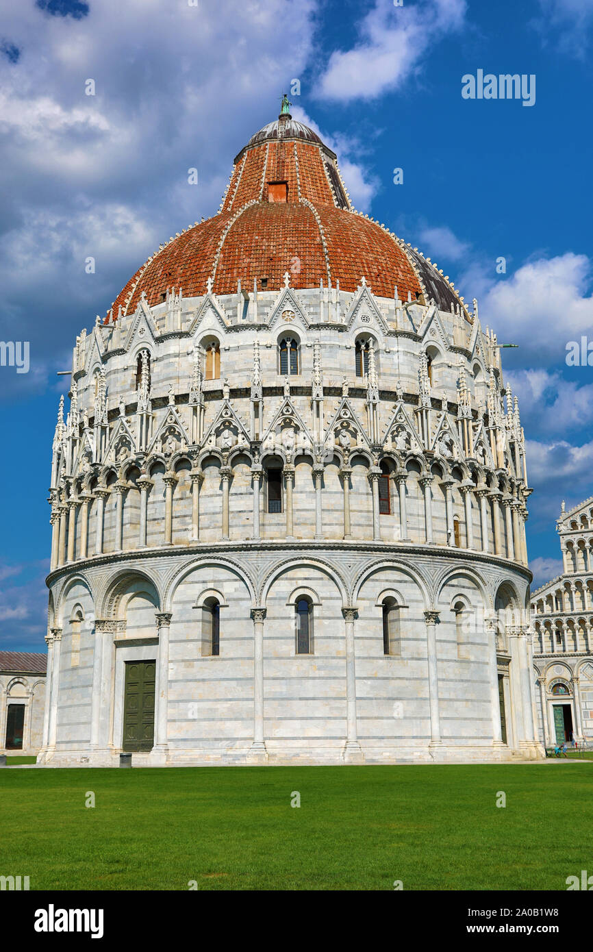 Baptisterium des Hl. Johannes, der Piazza dei Miracoli, Pisa, Italien Stockfoto