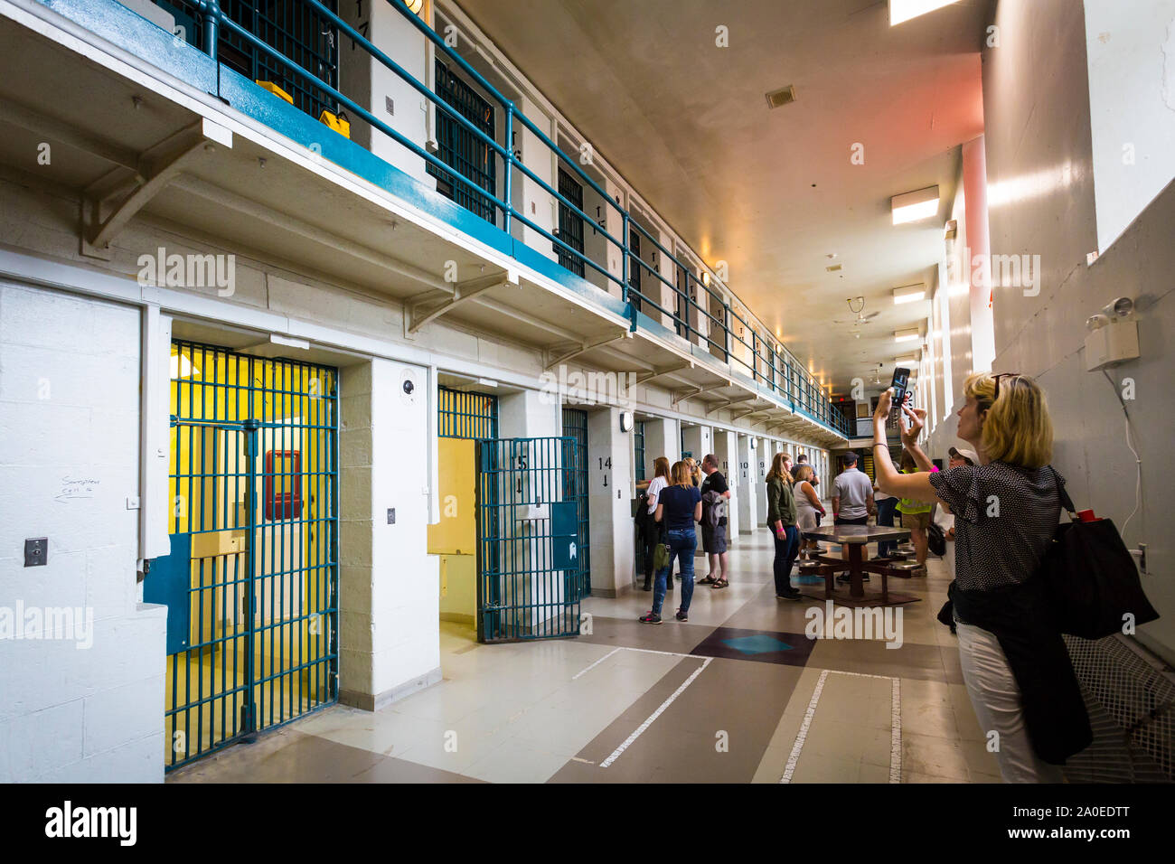 Reihe der Gefängniszelle Türen Kingston Justizvollzugsanstalt einen ehemaligen Hochsicherheitsgefängnis, Juni 1835 geöffnet und geschlossen September 2013 jetzt offen für Jailhouse T Stockfoto