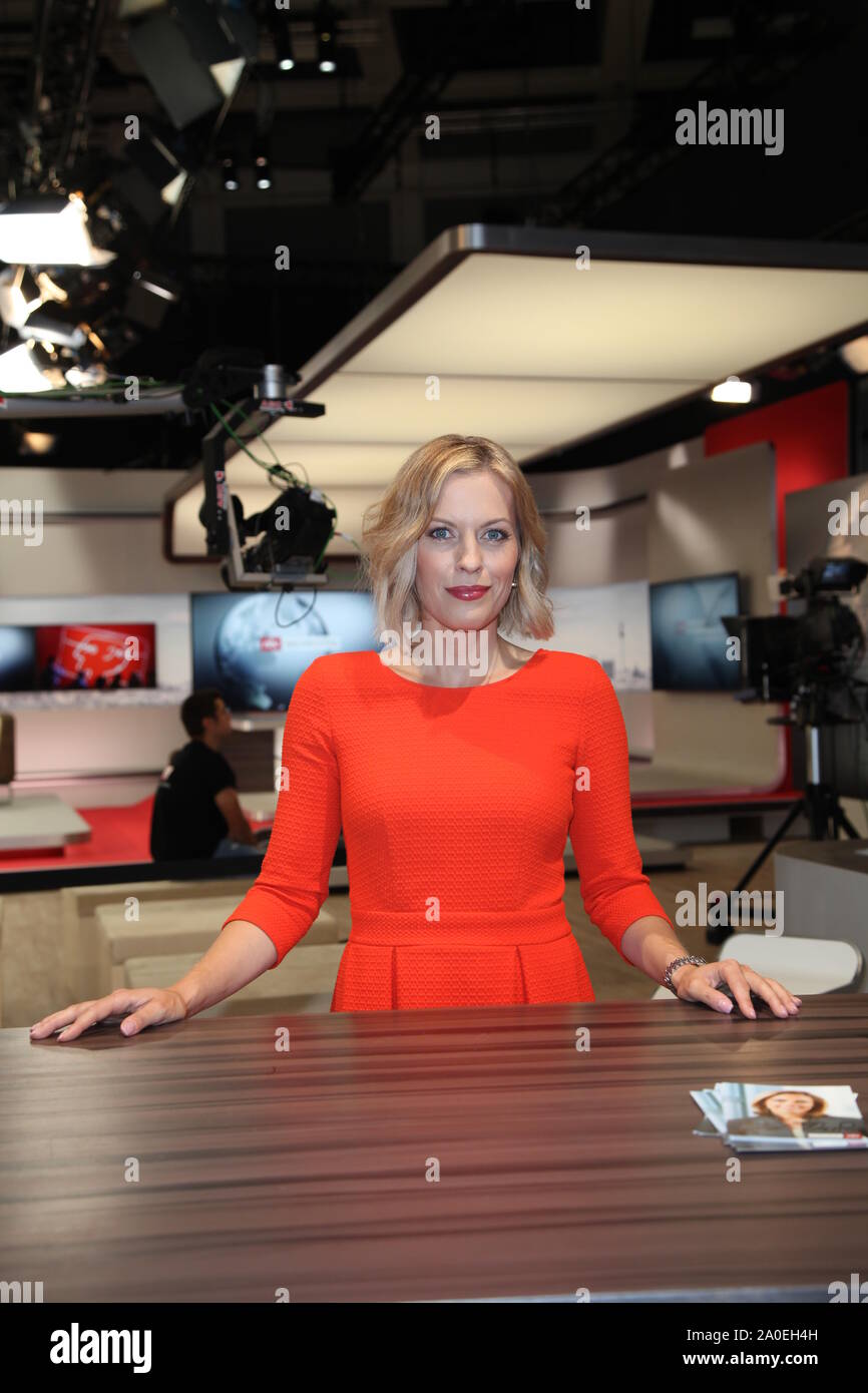 Berlin IFA ntv Moderatorin Jule Gölsdorf 08092019 Foto Wehnert
