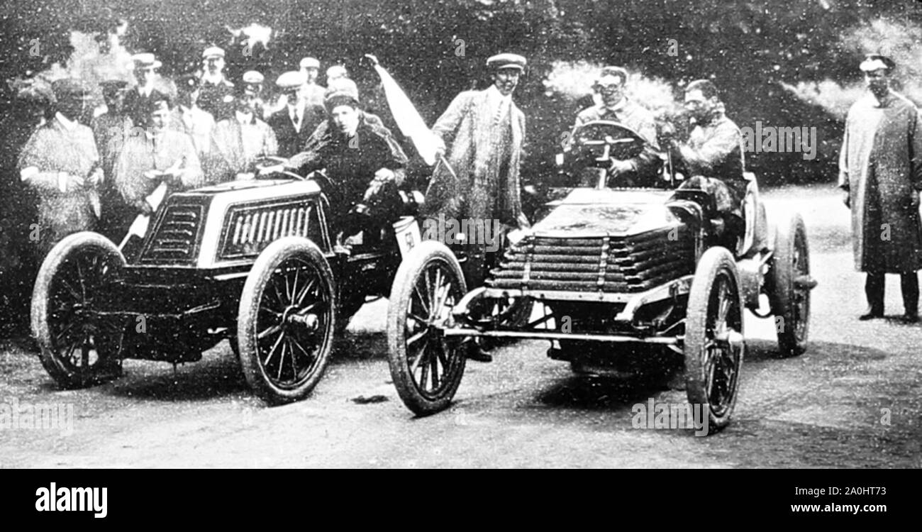 Charles Rolls 80 HP Mors und Lieut. Mansfield Smith-Cummings 50 HP wolseley Oldtimer, 1900 Stockfoto