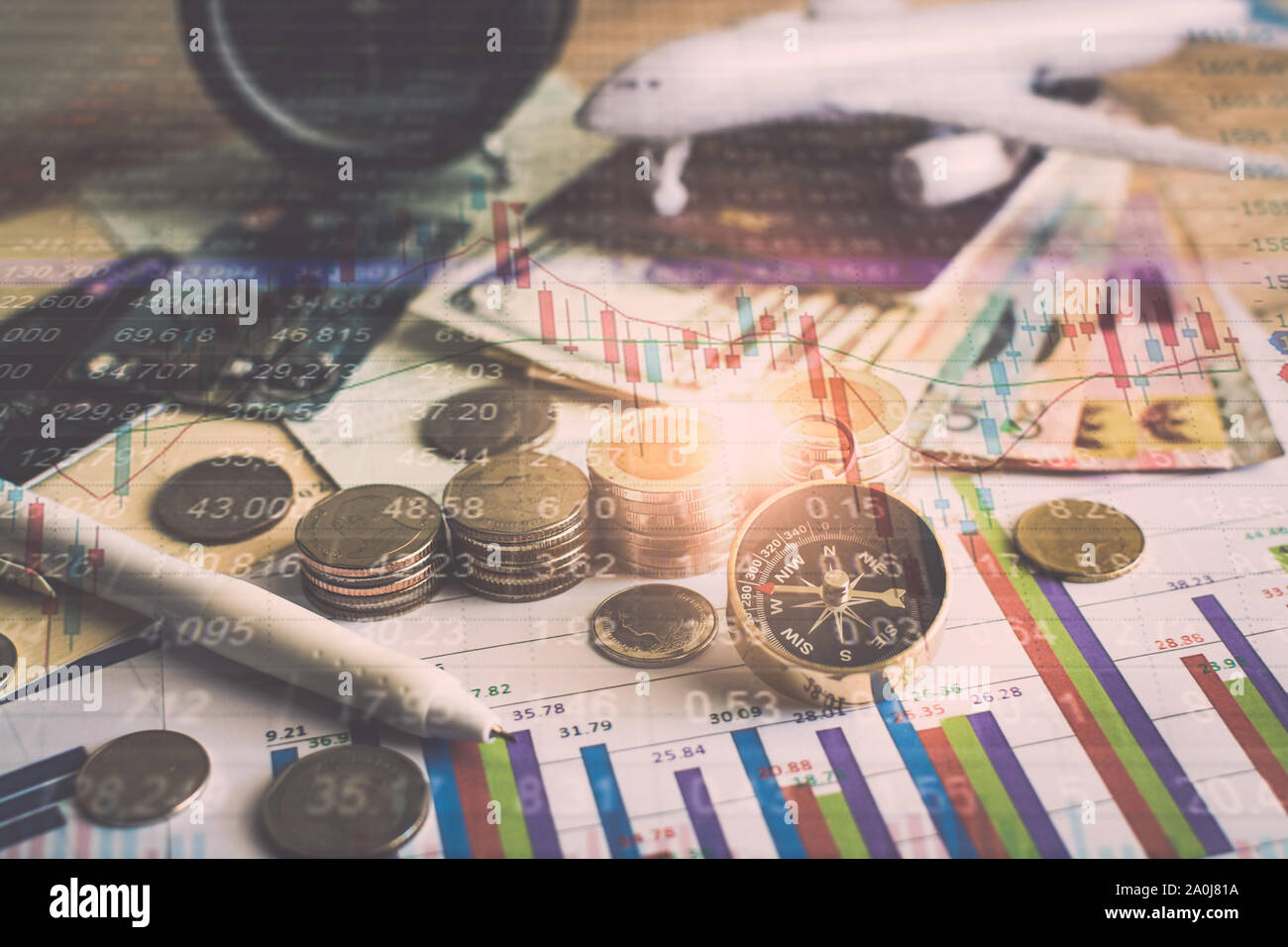 Ansammlung von zukünftigen Mittel, Geld für die Zukunft Investitionen, Börseninformationen graph, Business und Finanzen Konzept. Stockfoto
