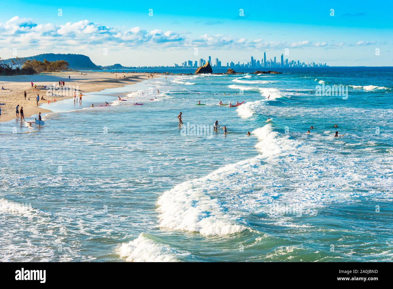 Blick auf den Sandstrand, Gold Coast, Queensland, Australien Stockfoto