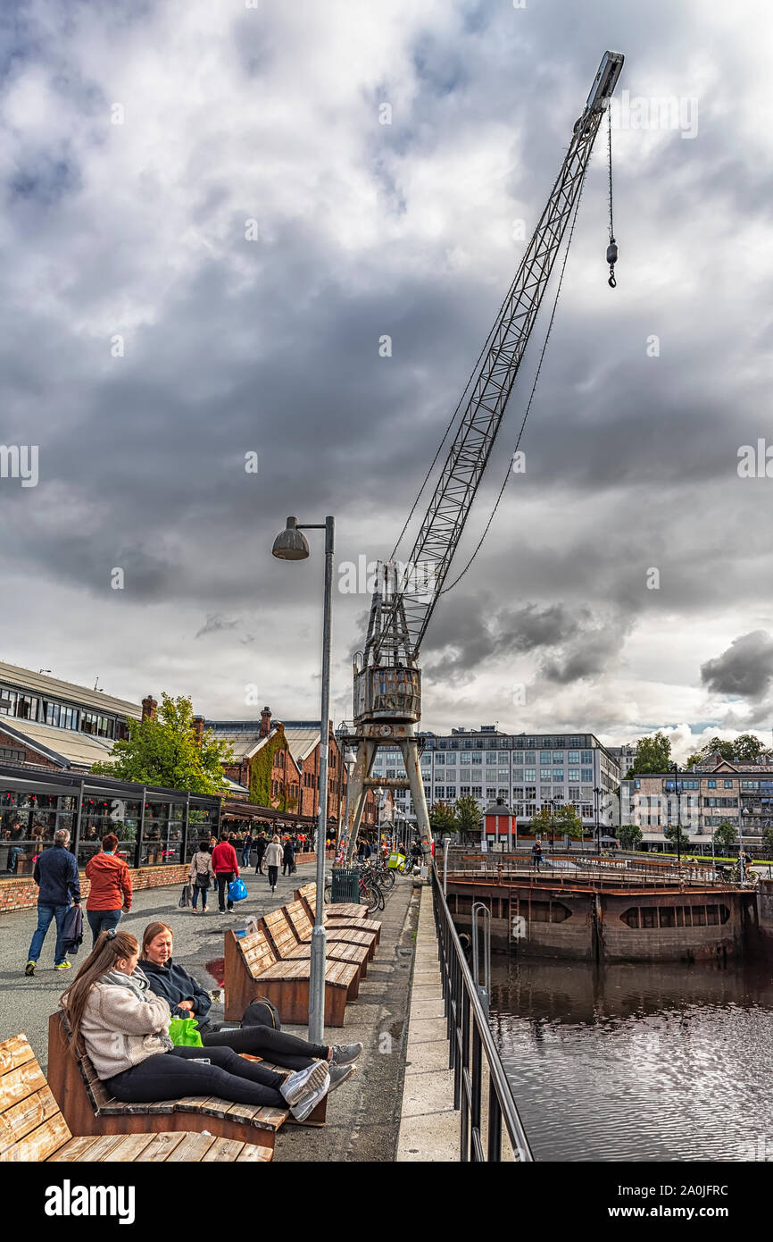 TRONDHEIM, Norwegen - 07 September, 2019: Ein modernes Einkaufszentrum mit 60 Geschäften, in den Gebäuden der alten Werft. Von der Dock außerhalb, Th Stockfoto