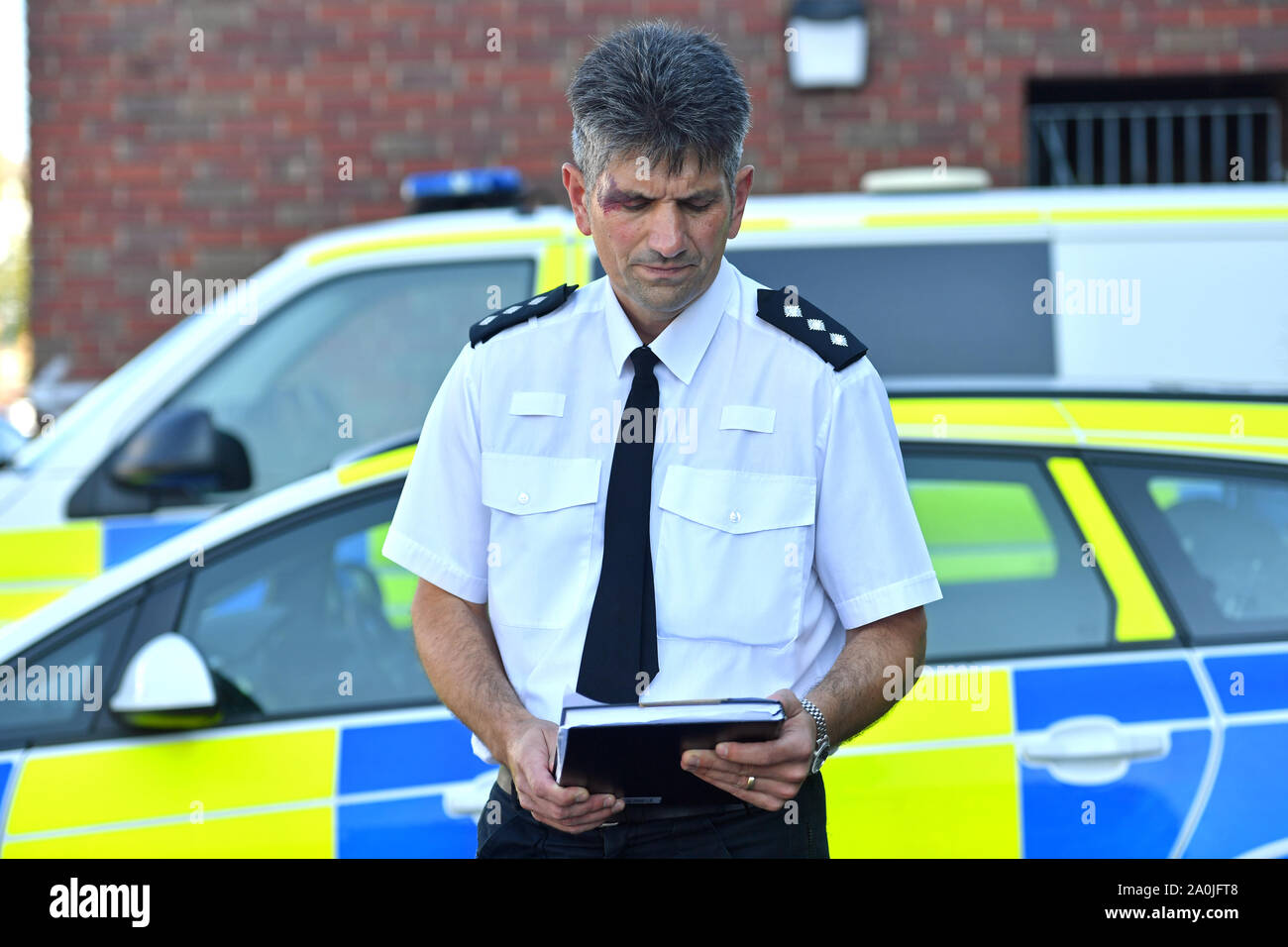 Chief Inspector Ashley Farrington Adressen die Medien bei Tamworth Polizei nach einer 19-jährigen Frau im Wigginton Park, Tamworth, Staffordshire am Donnerstag Abend gestorben. Stockfoto