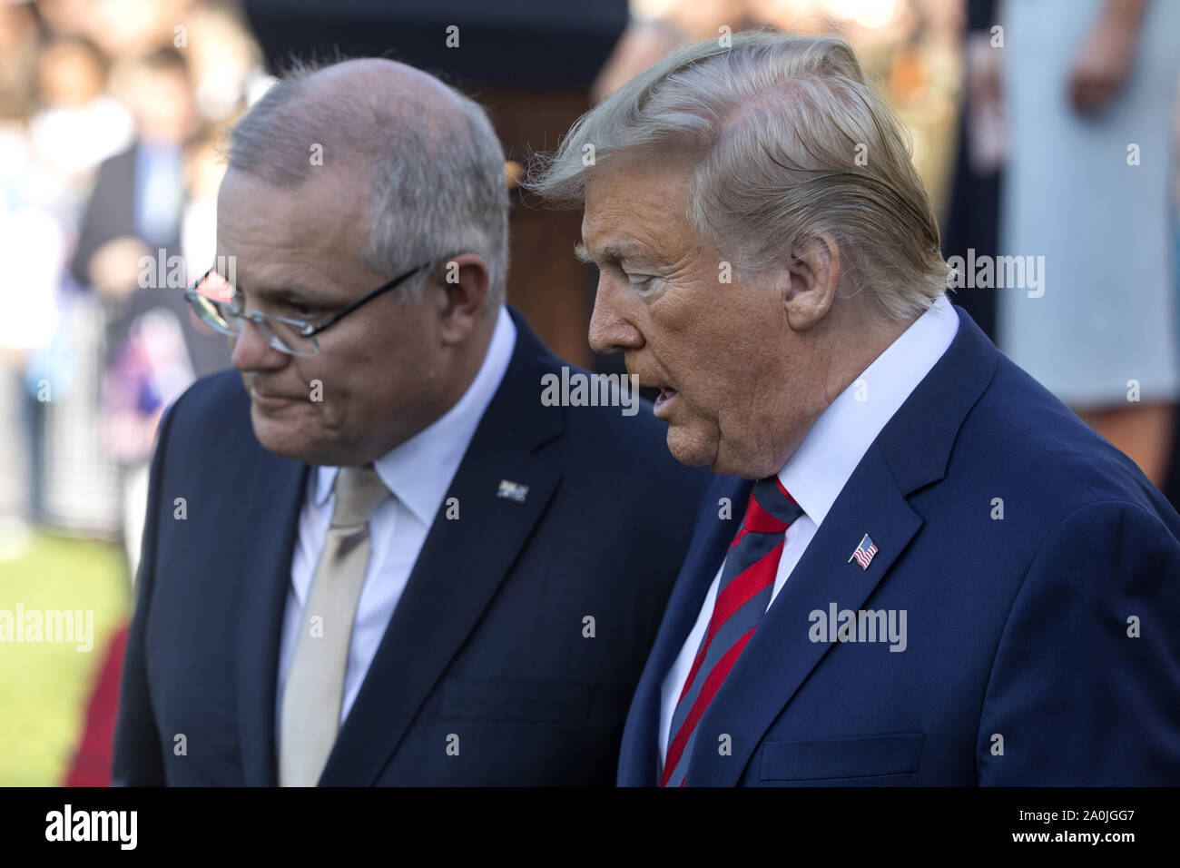 Washington DC, USA. 20 Sep, 2019. Washington DC, USA. 20 Sep, 2019. US-Präsident J Donald Trump (R) begrüßt, dass Premierminister von Australien Scott Morrison (L) in den Süden Rasen des Weißen Hauses für einen Staat Begrüßungszeremonie in Washington, DC am Freitag, 20. September 2019. Der Anlass ist der zweite Besuch von Donald Trump Präsidentschaft. Quelle: UPI/Alamy leben Nachrichten Stockfoto