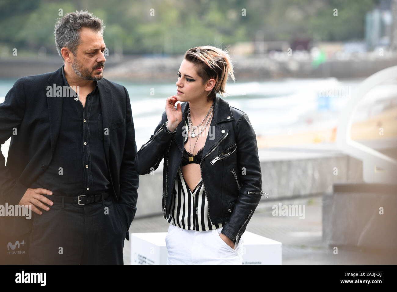 San Sebastian, Spanien. 20. September 2019. Benedict Andrews und Kristen Stewart teilnehmen Fotoshooting für den Film eberg" an der 67th International Film Festival in San Sebastian. Credit: Julen Pascual Gonzalez/Alamy leben Nachrichten Stockfoto