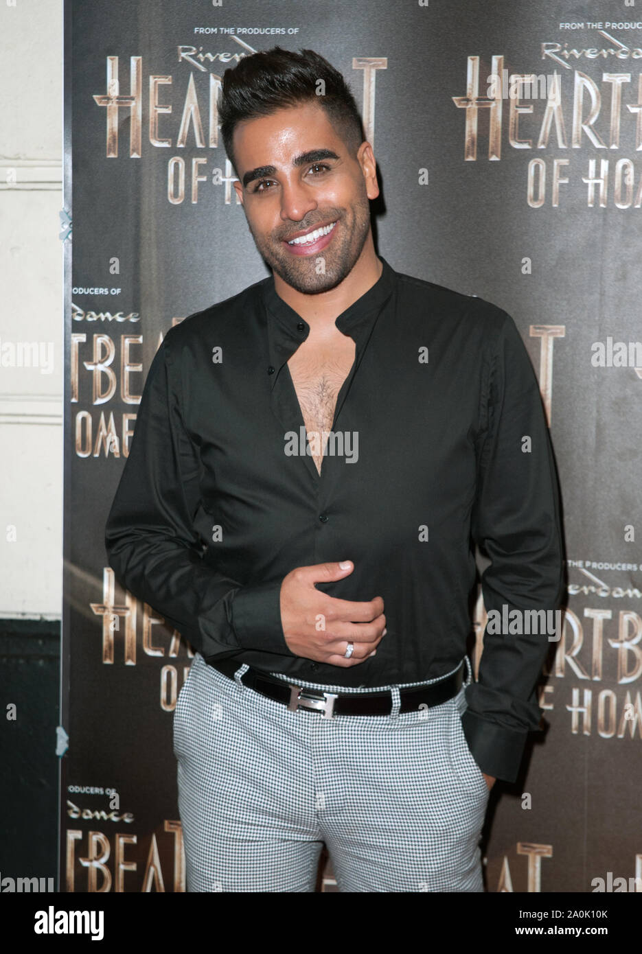 Dr. Singh Ranj am roten Teppich für Heartbeat von Home Presse Nacht, am Piccadilly Theatre. London Stockfoto