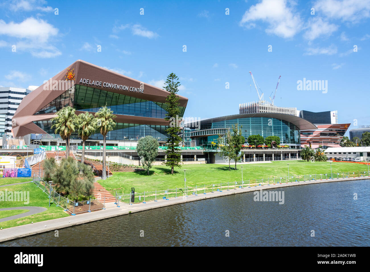 Adelaide, Australien - 16. März 2017. Am Fluss in Adelaide, Adelaide Convention Centre. Dies war der erste Zweck gebauten Convention Center Stockfoto