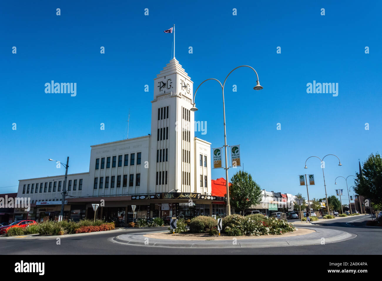 Horsham, Victoria, Australien - März 4, 2017. Außenansicht des historischen T&G Gebäude in Horsham, VIC, über einen Kreisverkehr. Stockfoto