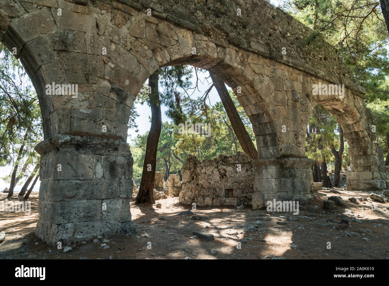 Die Reste der römischen Aquädukte in antiken Stadt Phaselis in Kemer Bezirk der Provinz Antalya, Türkei Stockfoto