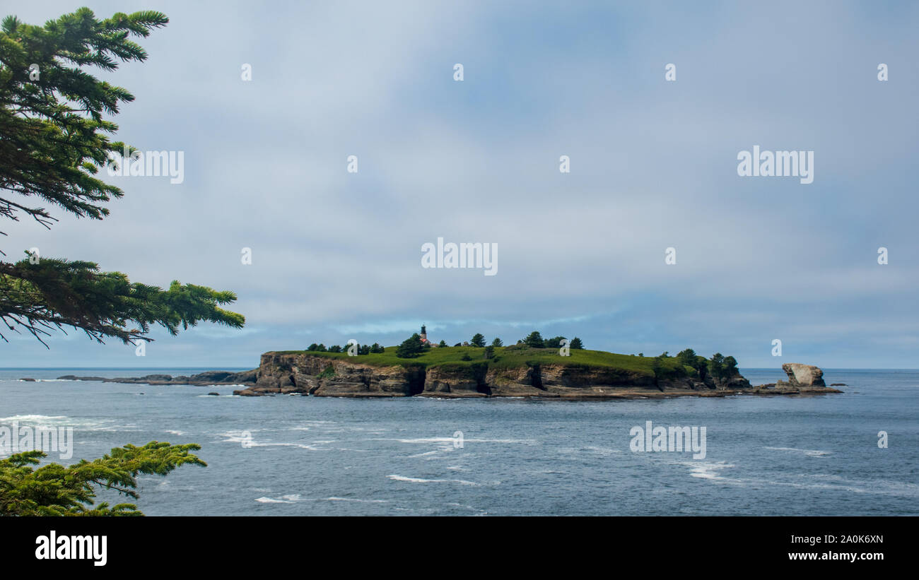 Tatoosh Island und Leuchtturm am Cape Flattery, Washington, USA Stockfoto