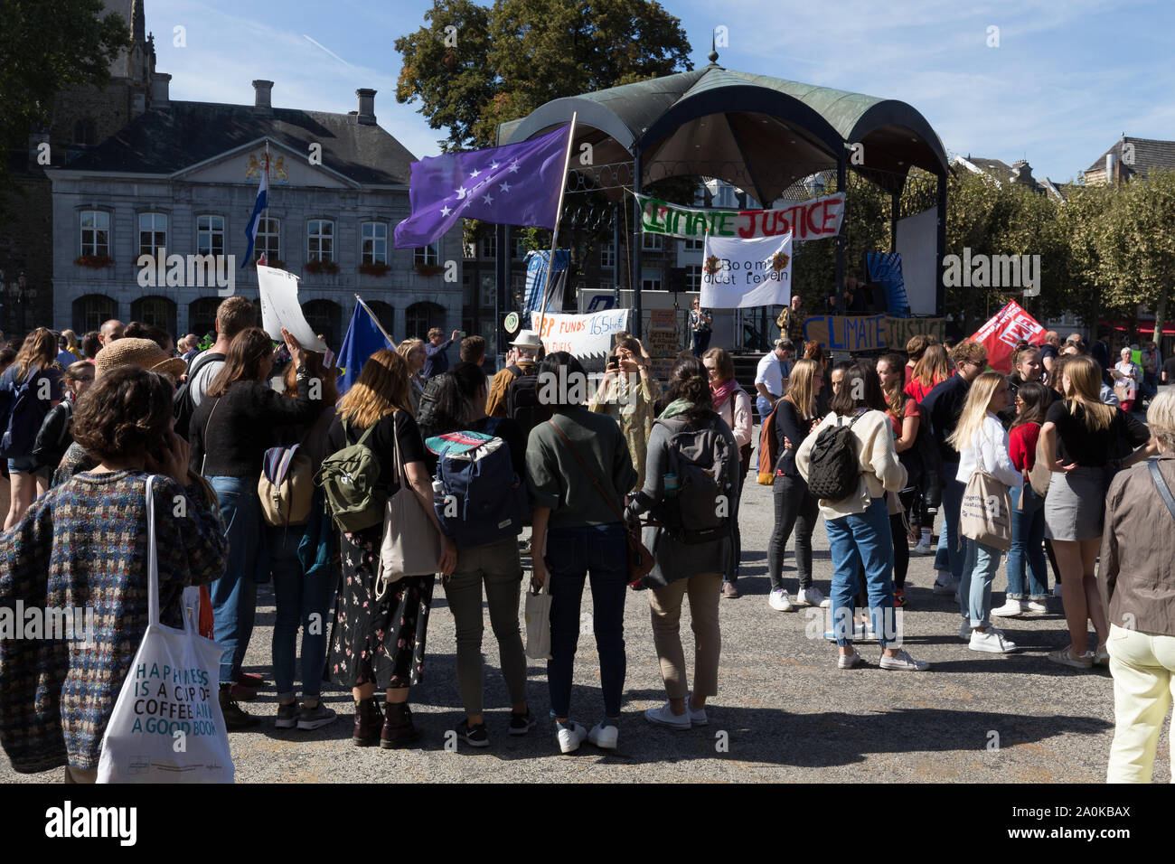 Demonstration in Maastricht während des globalen Klimas Streik um Aufmerksamkeit für die Ziele der nachhaltigen Entwicklung und der globalen Ziele Stockfoto