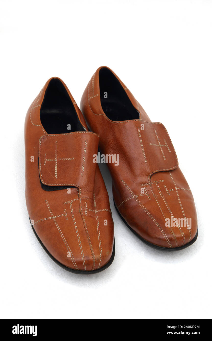 Ein Paar braune Argentinischen Schuhe mit Klettverschluss Stockfoto
