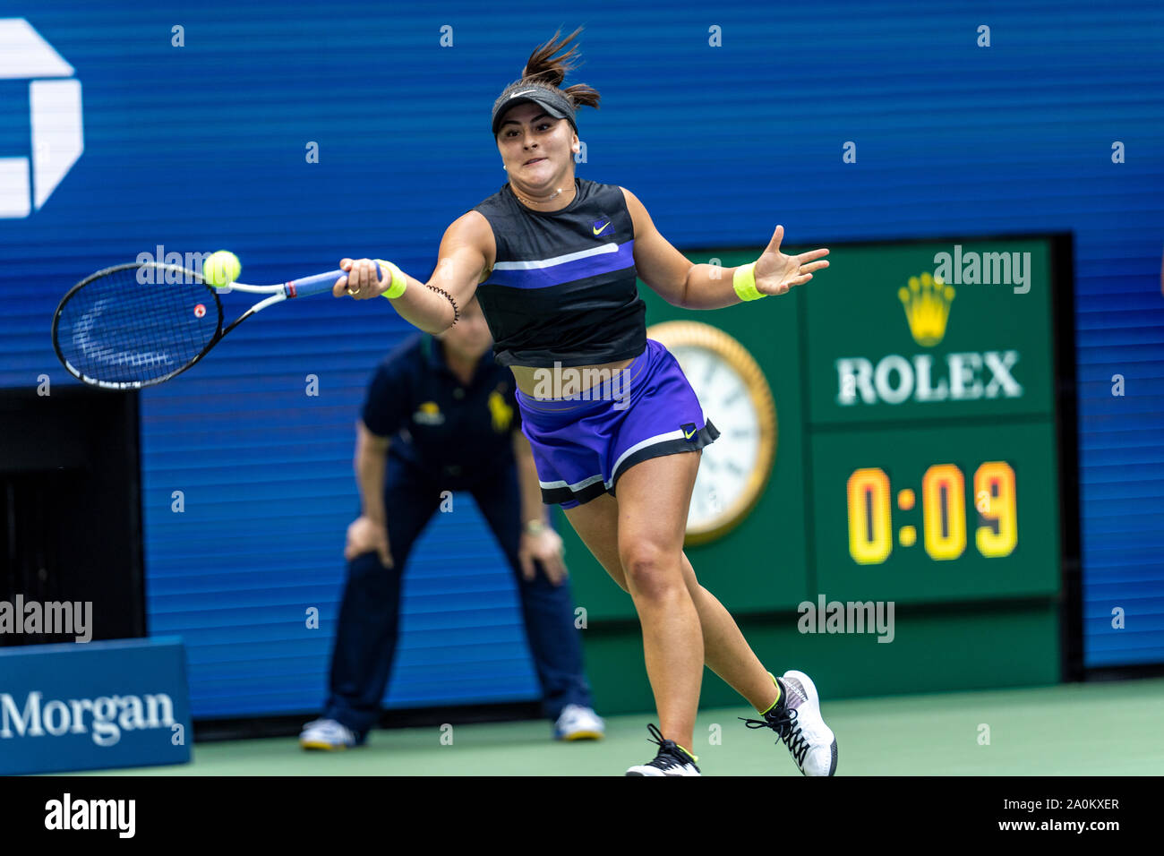 Bianca Andreescu von Kanada konkurrieren in den Endrunden von Singles der Frauen an den 2019 US Open Tennis Stockfoto