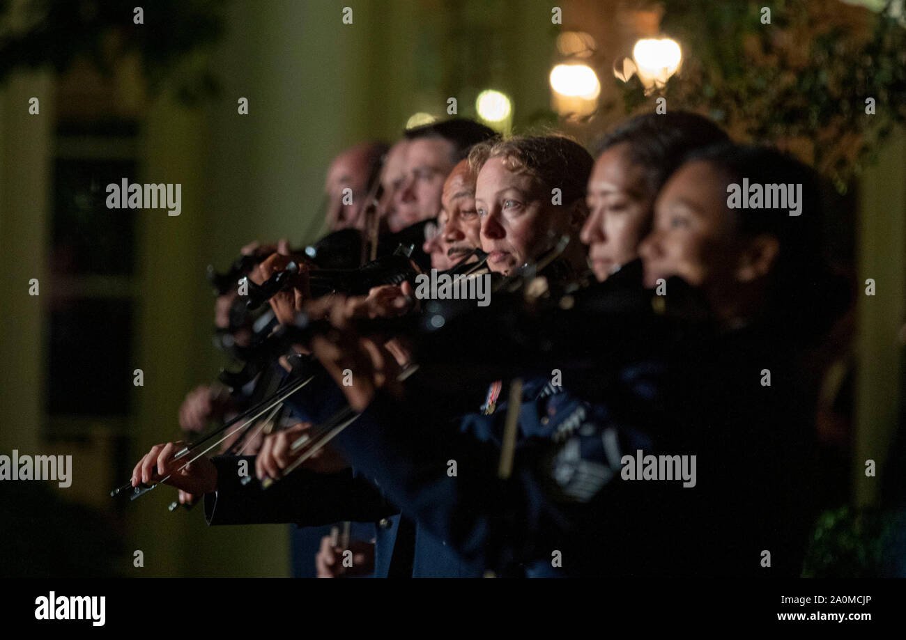 Die Präsidenten eigenen United Marine Band Staaten Preforms für US-Präsident Donald Trump und First Lady Melania Trump, wie sie der australische Premierminister Scott Morrison und Mrs Morrison an das Weiße Haus in Washington Willkommen für ein Abendessen 20. September 2019. Credit: Tasos Katopodis/Pool über CNP | Verwendung weltweit Stockfoto