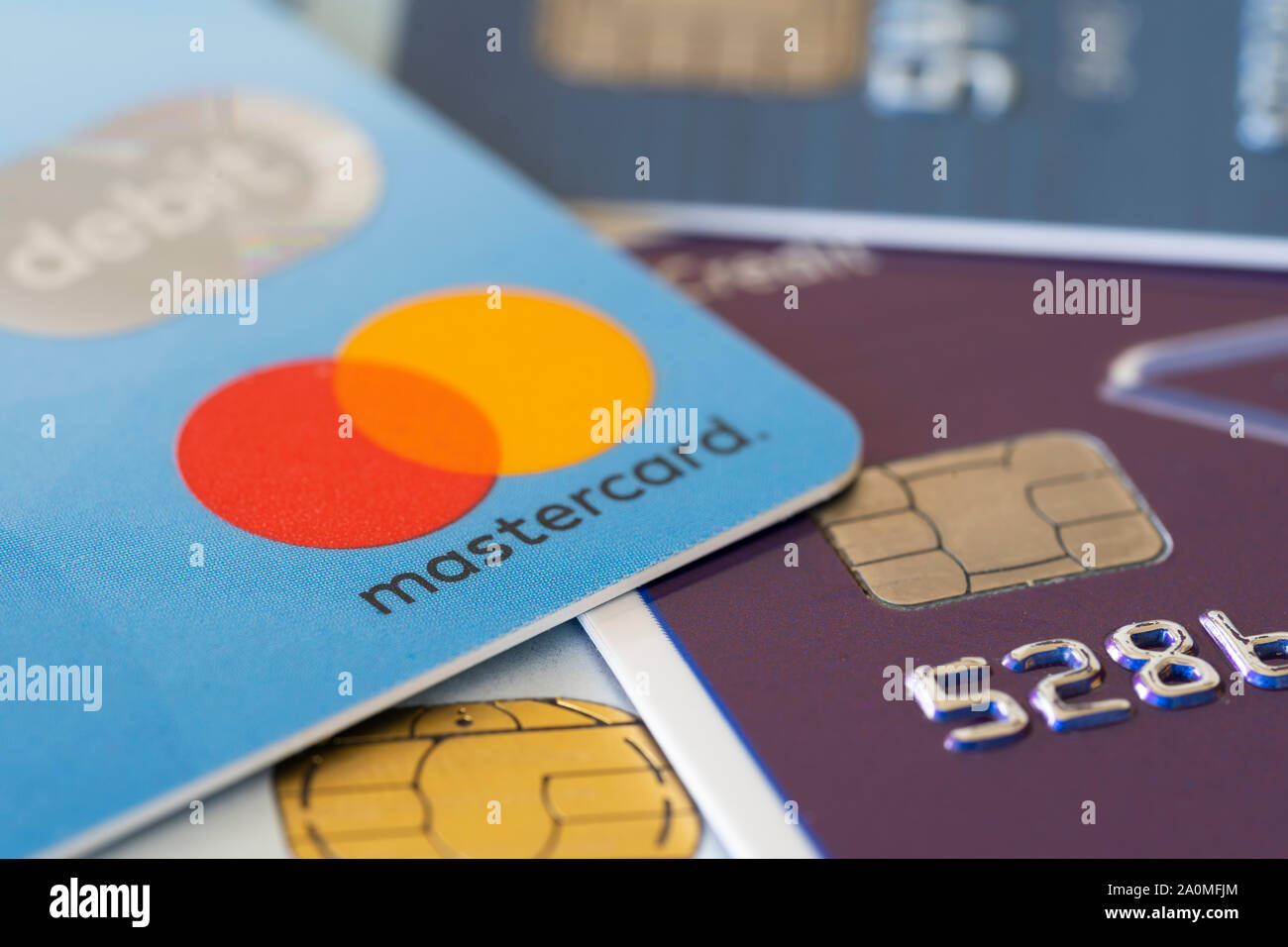 Debit Kreditkarten Visa und Mastercard, die Konzepte der Finanzen und Schulden Stockfoto