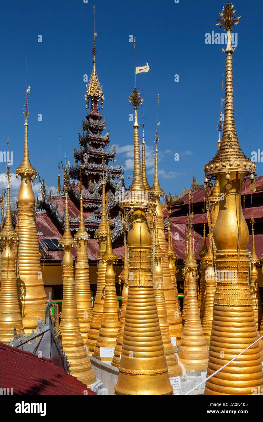 Shwe Inn Thein Paya buddhistischen Tempel Komplex an Ithein (oder indein) in der Nähe Inle Lake im Staat Shan im Zentrum von Myanmar (Birma). Stockfoto