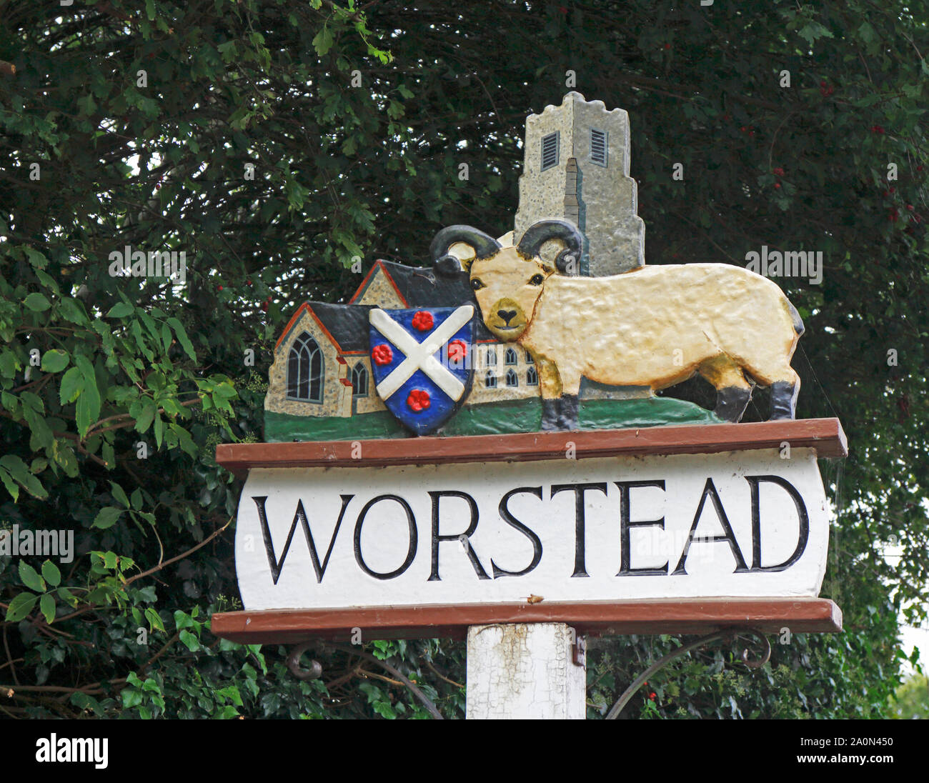 Ein Blick auf das Dorf Zeichen an Worstead, Norfolk, England, Vereinigtes Königreich, Europa. Stockfoto
