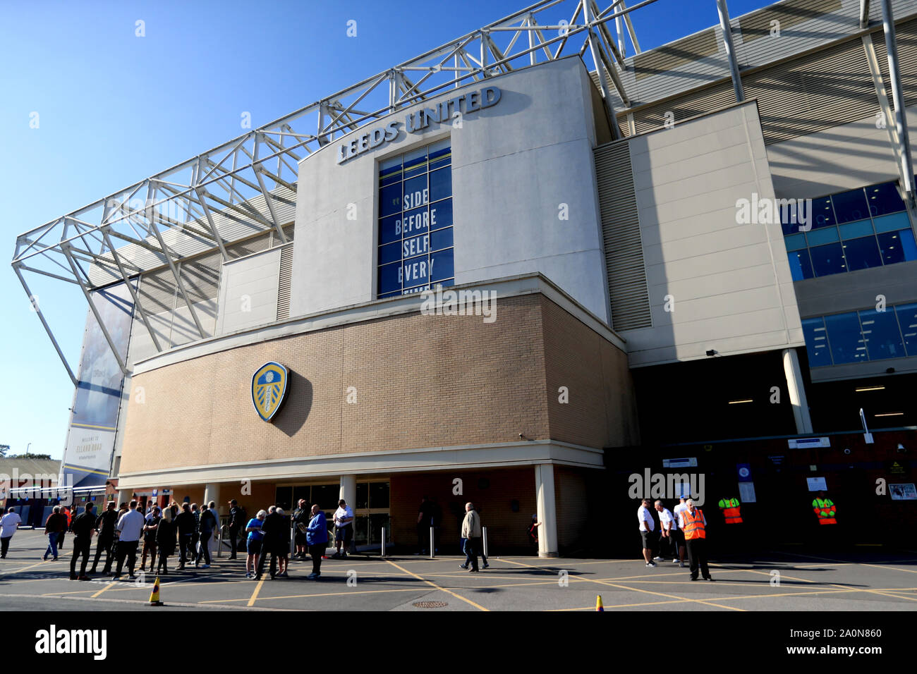Eine allgemeine Ansicht des Stadions vor der Sky Bet Championship Match an der Elland Road, Leeds. Stockfoto