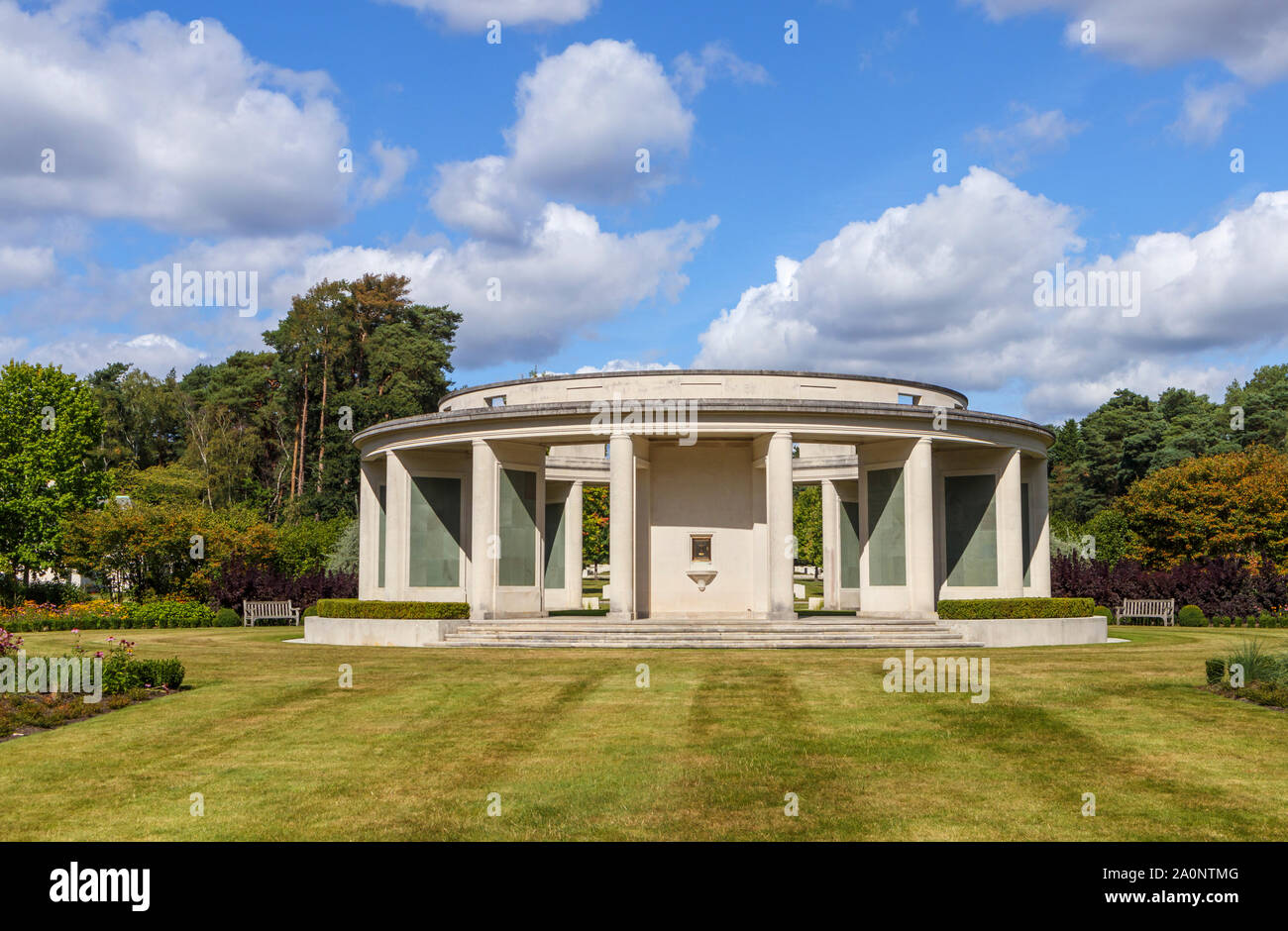 Die Brookwood 1939-1945 Memorial in der Soldatenfriedhöfe bei Brookwood Friedhof, Pirbright, Woking, Surrey, Südosten, England, Grossbritannien Stockfoto